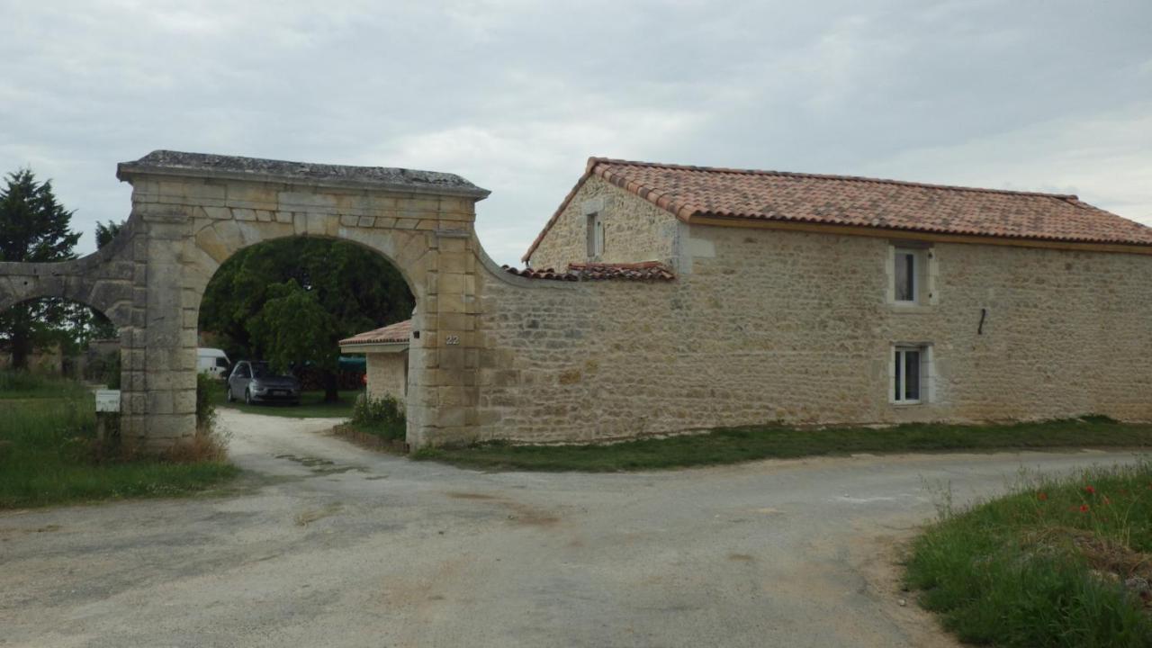 Le Logis Du Bouil Acomodação com café da manhã Champagne  Exterior foto